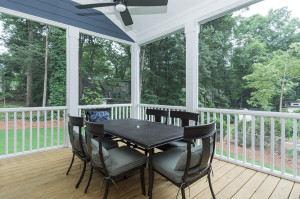 Screened porch with ceiling fan